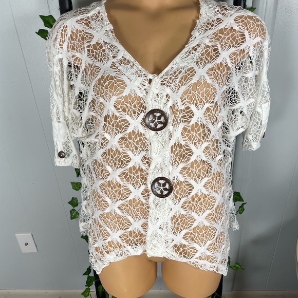 Le Moda White Crochet top lightweight NWT Size Medium - Picture 1 of 11